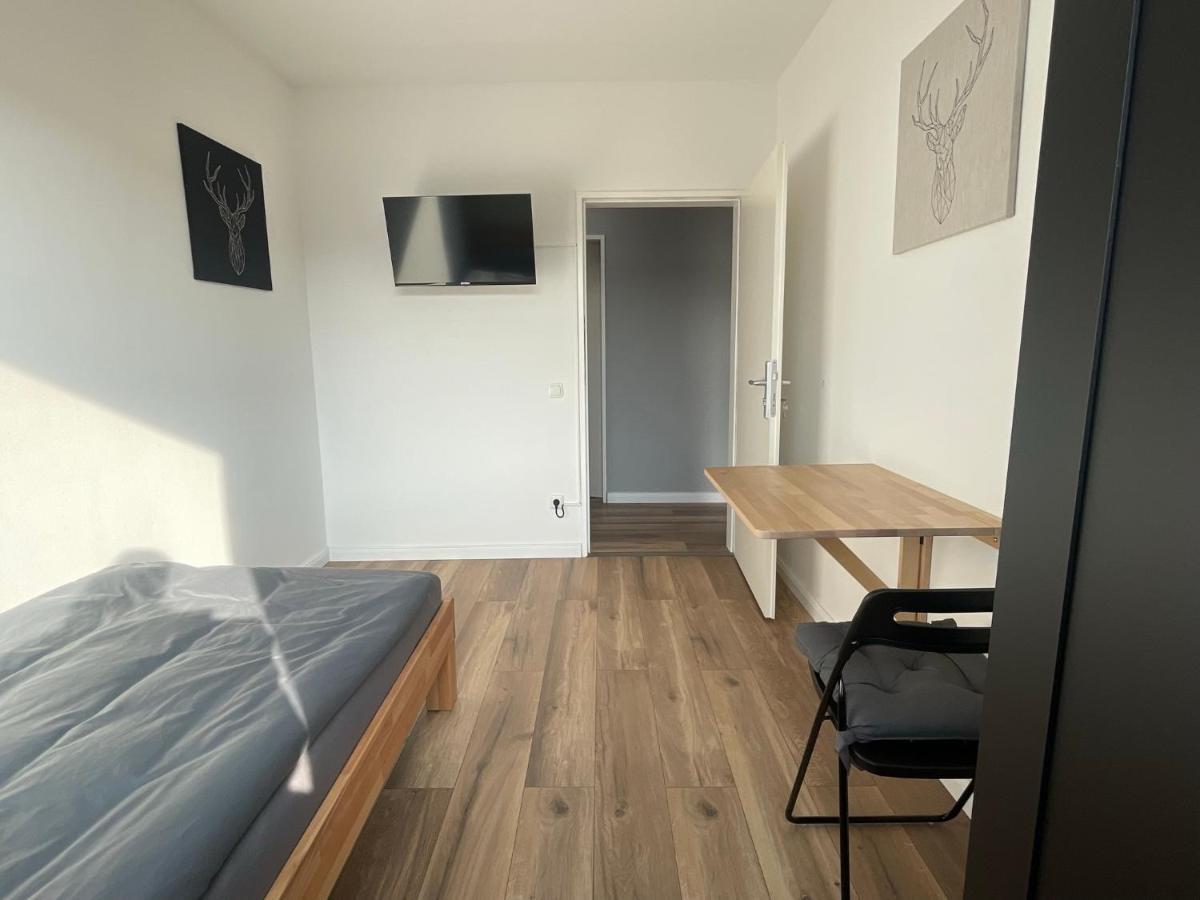 "Live Good, Work Good" - Stadion Apartment By Gg Rental Хамбург Екстериор снимка